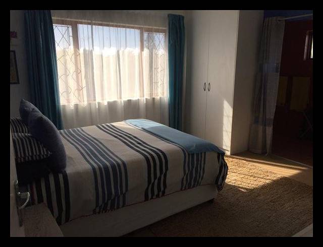 5 BEDROOM HOUSE FOR SALE IN MEER EN SEE